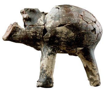 Musée des Tumulus de Bougon, 2011 Vase zoomorphe